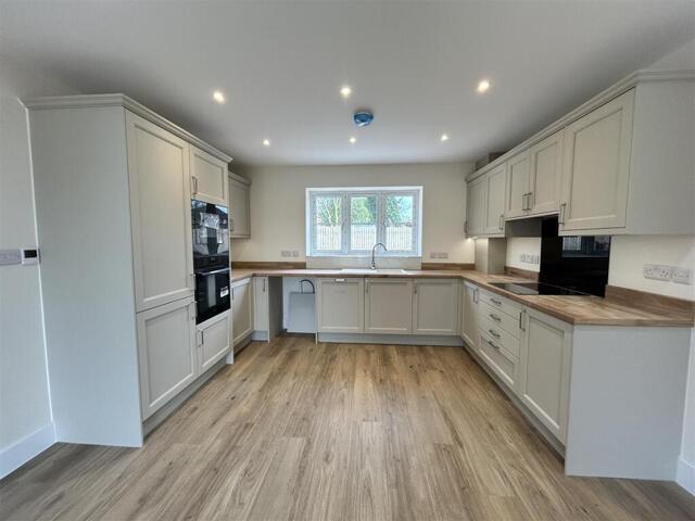 Bungalow for sale in Kilburn CP, Kedleston