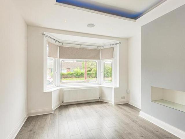 Bungalow for sale in Sutton, Barling