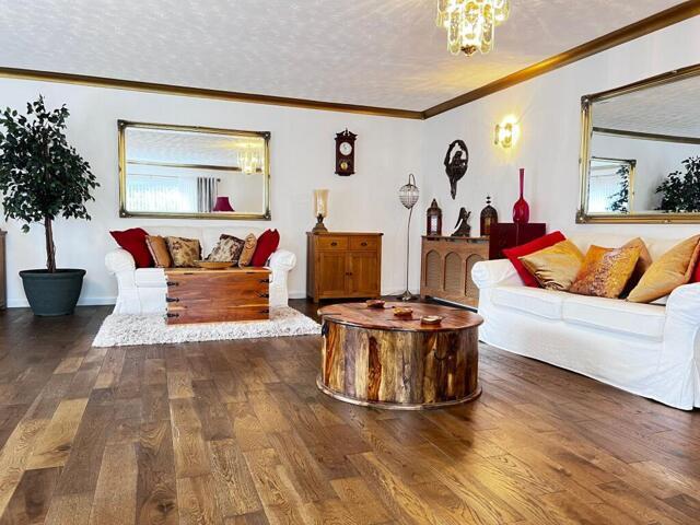 Bungalow for sale in Rhoose, Wales