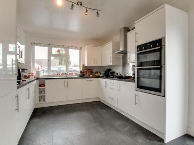 Bungalow for sale in Ramsden Bellhouse, Essex