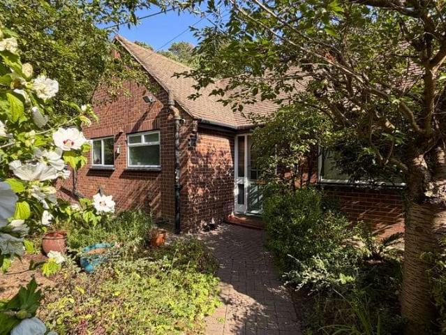 Bungalow for sale in Mindenhurst, Heol-las
