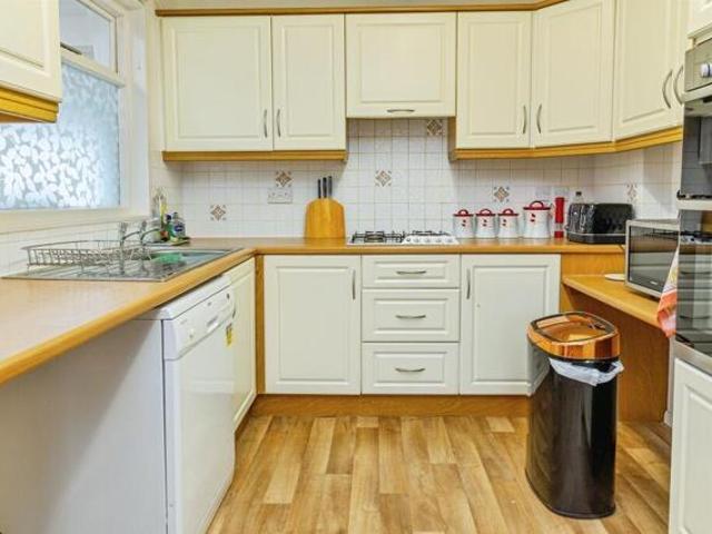 Bungalow for sale in Southcott, Linslade