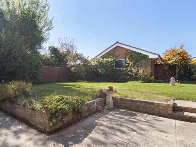 Bungalow for sale in Upton Upon Severn, Ryall