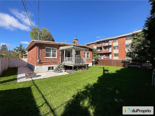 Bungalow for sale in Chomedey
