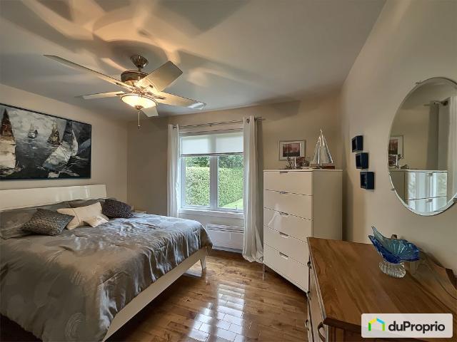 Bungalow for sale in Magog