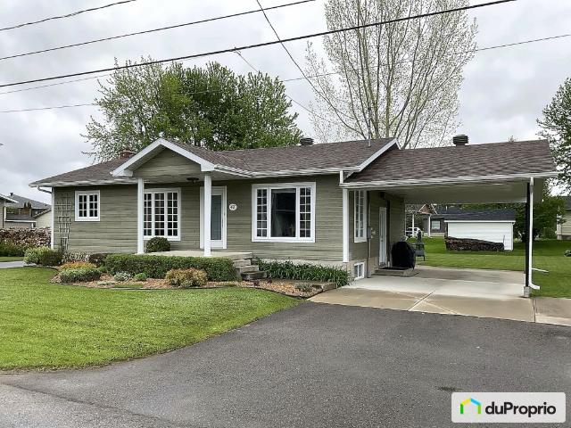 Bungalow for sale in Saint-léonard-d'aston