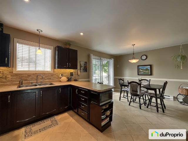 Bungalow for sale in Sainte-julie