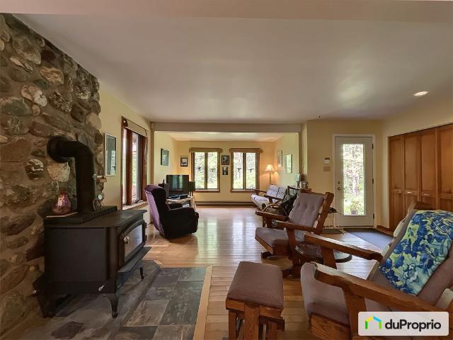 Bungalow for sale in Stukely-sud