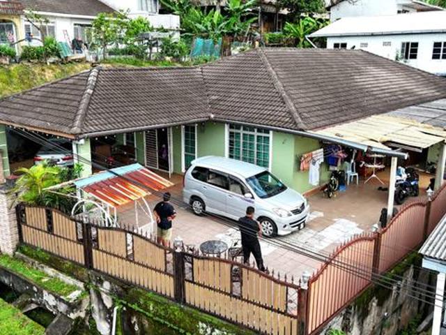 Bungalow for sale in Langat, Selangor