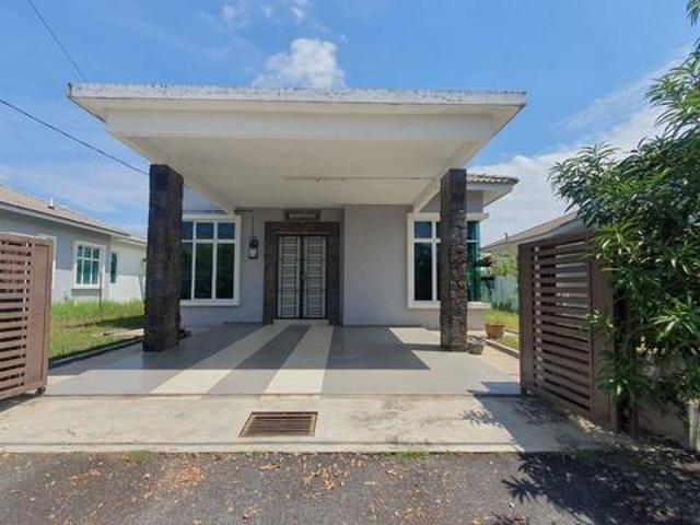 Bungalow for sale in Durian Tunggal, Malaka