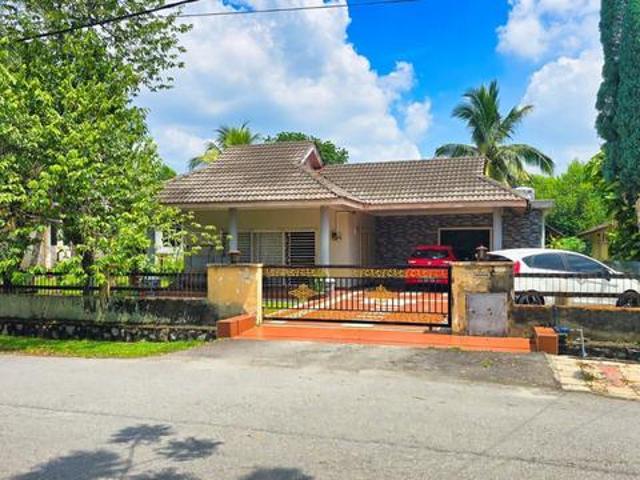 Bungalow for sale in Selangor