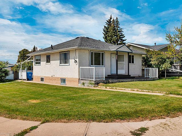 House for sale in Rocky Mountain House, Alberta