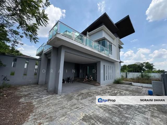House for sale in Kajang, Langat