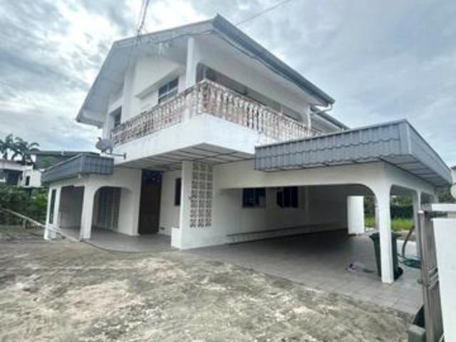 Bungalow for sale in Kuching