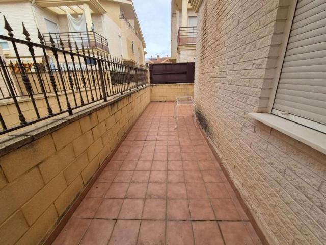 Bungalow en alquiler en Elda, Valencia