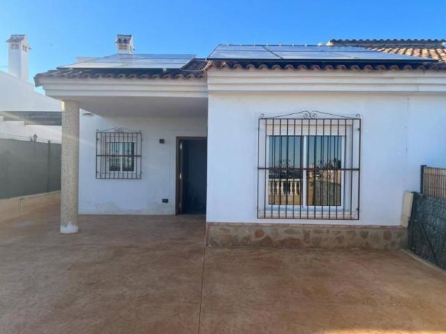 Bungalow en alquiler en Bonalba, l'Alacantí