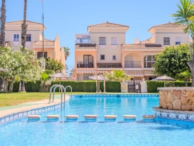 Bungalow en alquiler en Urbanización Horizonte, Orihuela