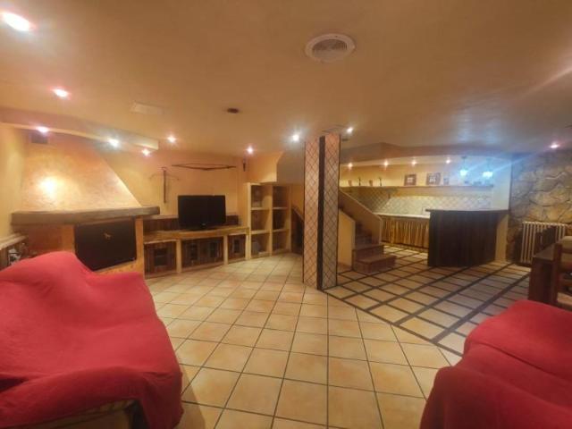 Bungalow en alquiler en Centros comerciales, Petrer