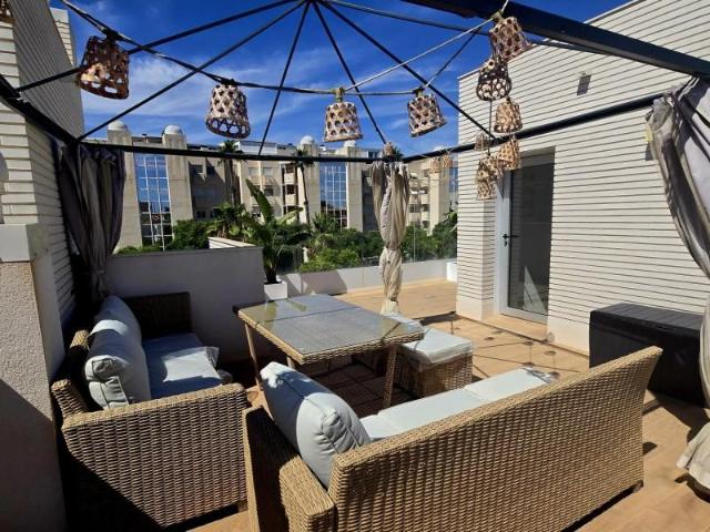 Bungalow en alquiler en Entreplatges, San Juan De Alicante