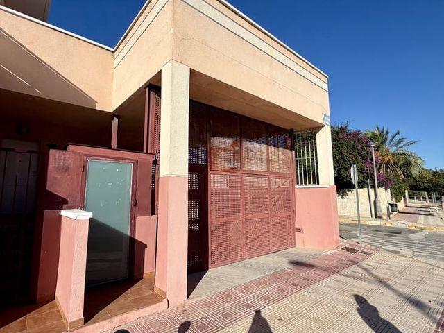 Bungalow en venta en Benferri, Alacant / Alicante