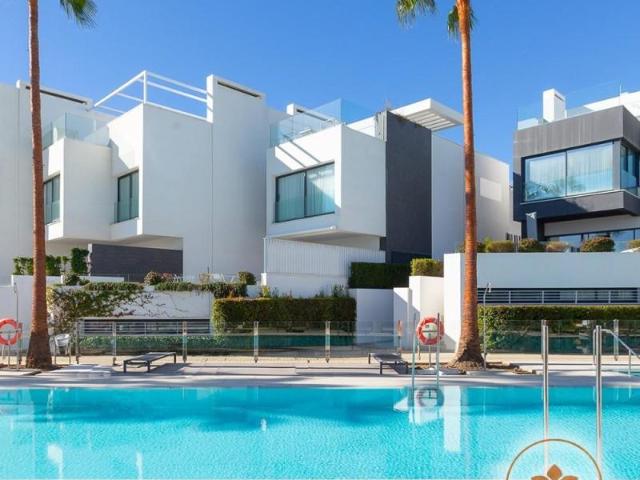 Bungalow en venta en Barriada Islas Canarias, Costa del Sol Occidental
