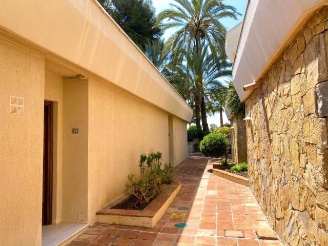 Bungalow en venta en Barriada Islas Canarias, Costa del Sol Occidental