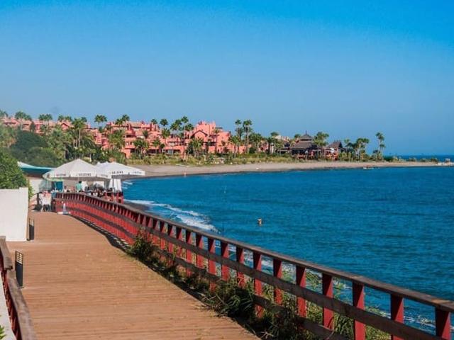 Bungalow en venta en Estepona, Barriada Blas Infante