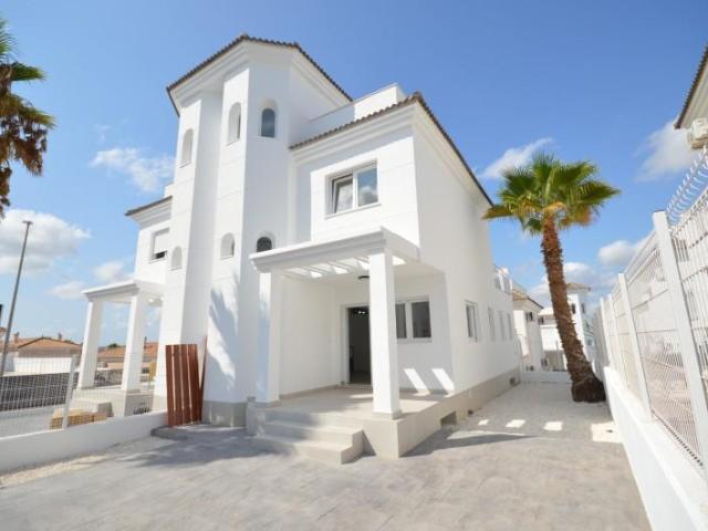 Bungalow en venta en la Marina, Elche