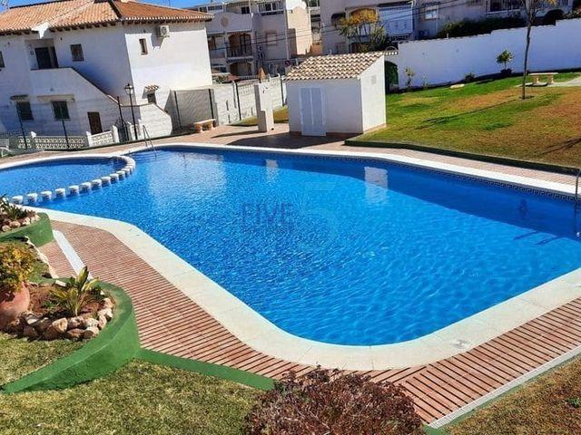 Bungalow en venta en Los Balcones y Los Altos, Orihuela