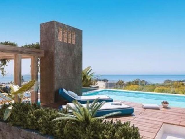 Bungalow en venta en Rio Real, Costa del Sol Occidental