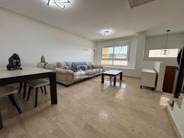 Bungalow en venta en Mujeres Deportistas, el Vinalopó Mitjà / El Vinalopó Medio