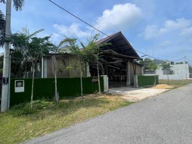 Bungalow for sale in Kuantan, Pahang