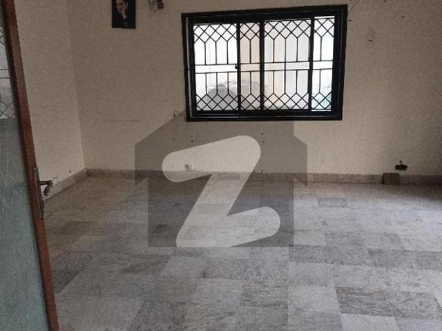 House for rent in Clifton Block 5, کراچی ڈویژن