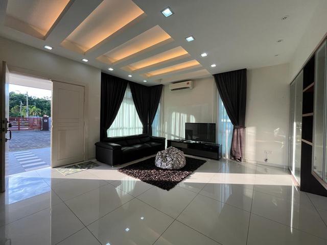 Bungalow for rent in Malaka