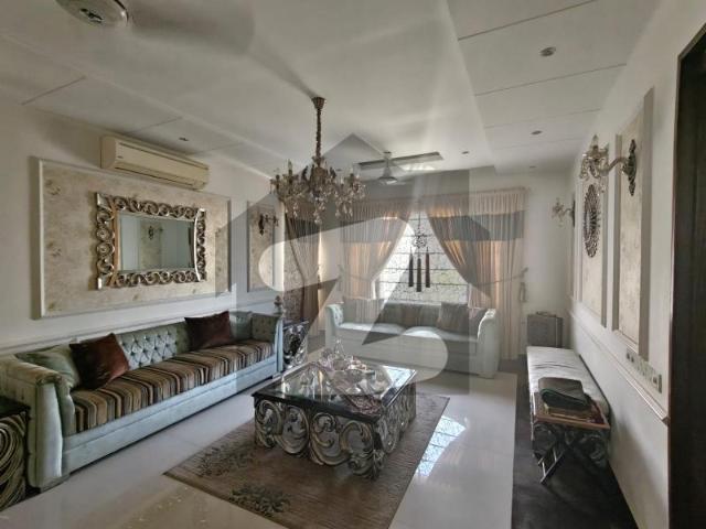 House for sale in 8 ڈی ایچ اے فیز, کراچی ڈویژن