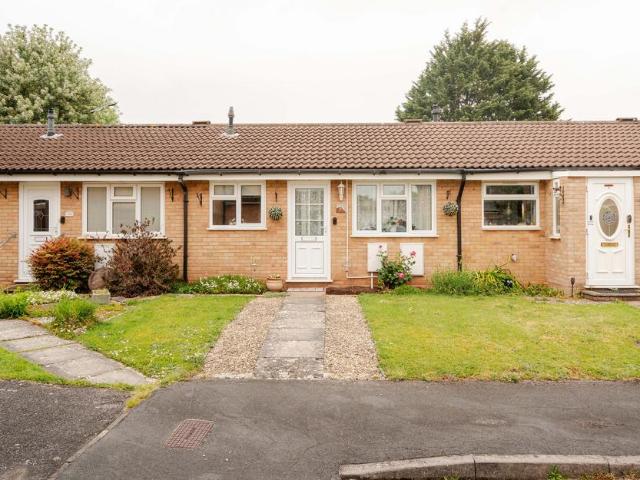 Bungalow for sale in Feckenham, City Of Bristol