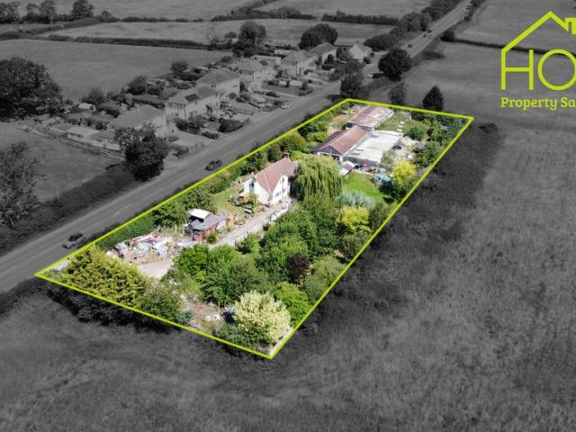 Bungalow for sale in Barton In Fabis, East Midlands