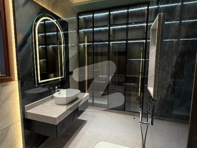 House for sale in 8 ڈی ایچ اے فیز, کراچی ڈویژن