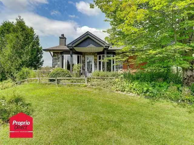 House for sale in Bonsecours