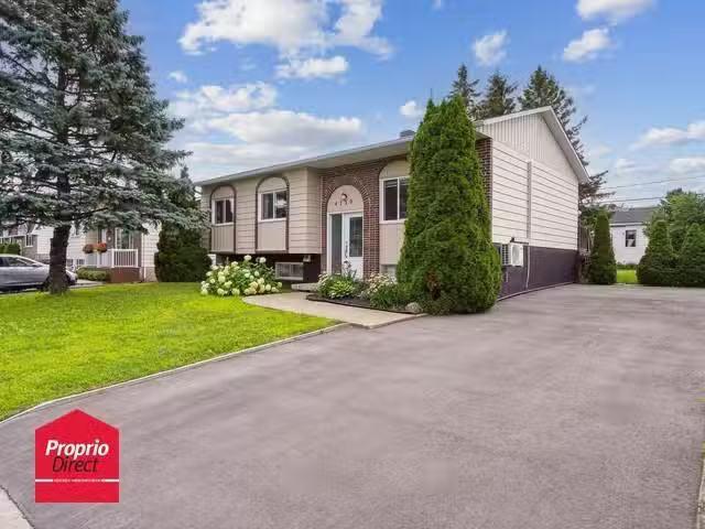 House for sale in Les Moulins, Quebec