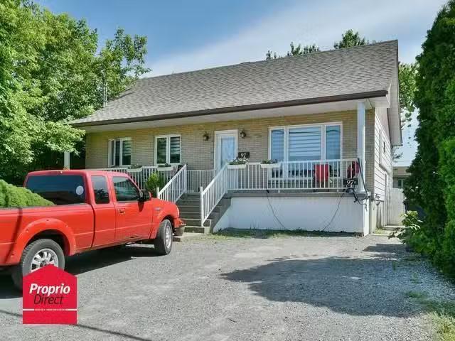 House for sale in Sainte-marthe-sur-le-lac, Quebec