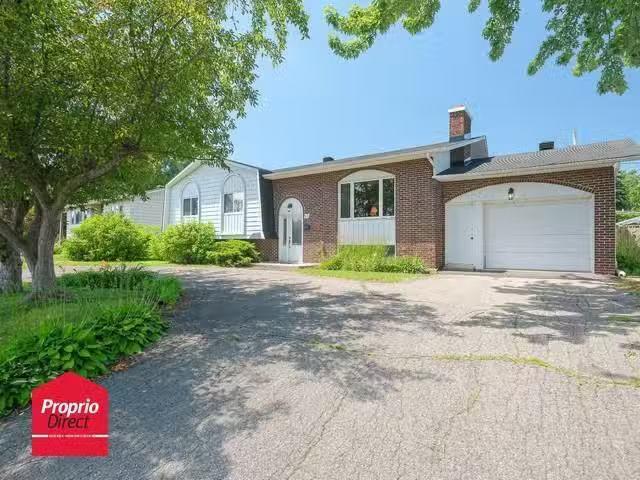 House for sale in Mcmasterville, Quebec