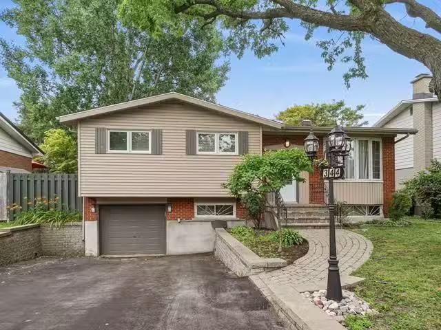 House for sale in Dollard-des-ormeaux, Quebec