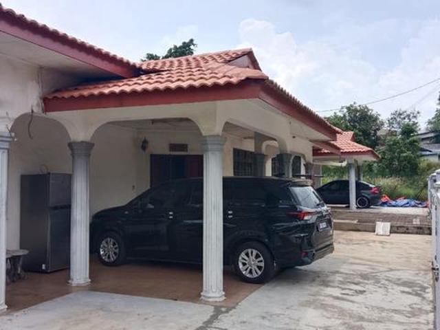 Bungalow for rent in Johore Bahru, Johor