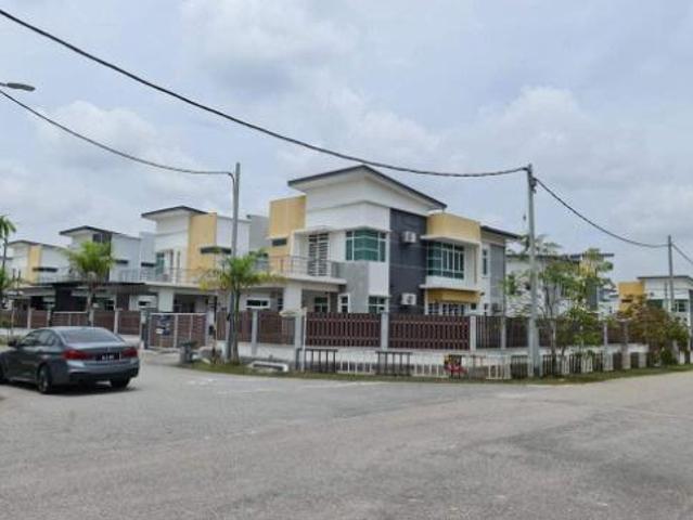 Bungalow for sale in Malaka
