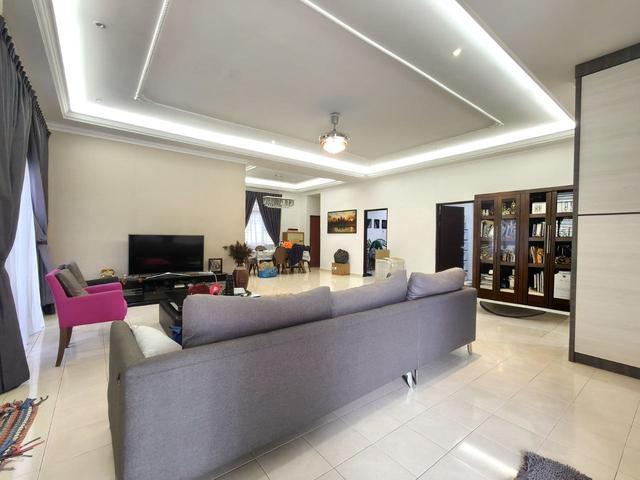 Bungalow for sale in Kluang, Johor