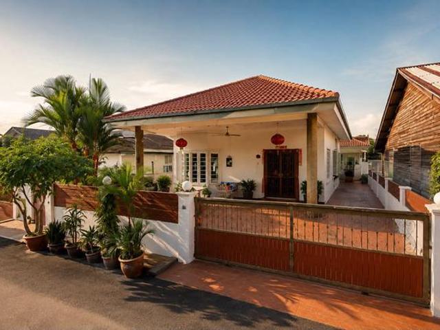 Bungalow for sale in Kajang, Langat