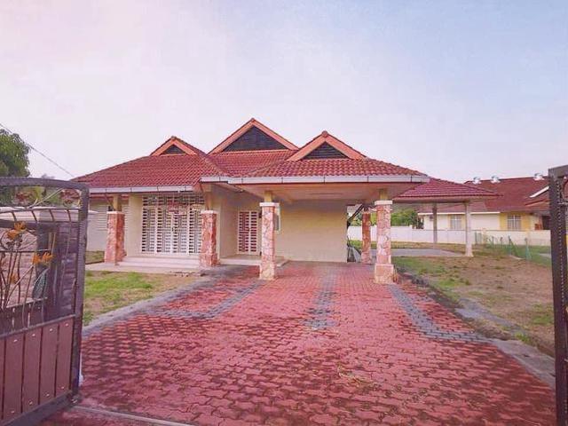 Bungalow for rent in Wellesley, Penang