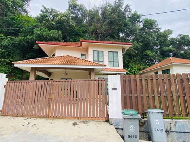 Bungalow for sale in Malaka