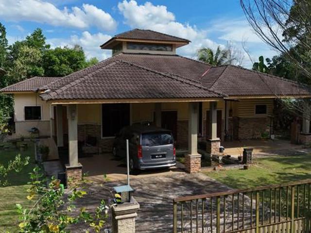 Bungalow for sale in Kuantan, Pahang